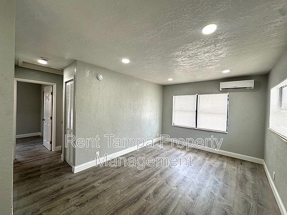 3rd image of 1036 1/2 19th St S