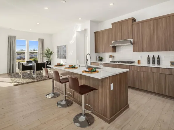 33253 Douglas Ave SE, Black Diamond, WA 98010