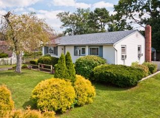 20 Birch Rd, Amityville, NY 11701