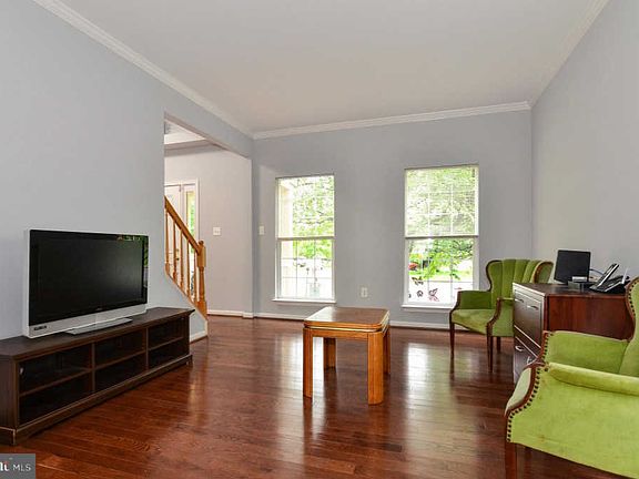 3rd image of 20533 Breezyhill Dr