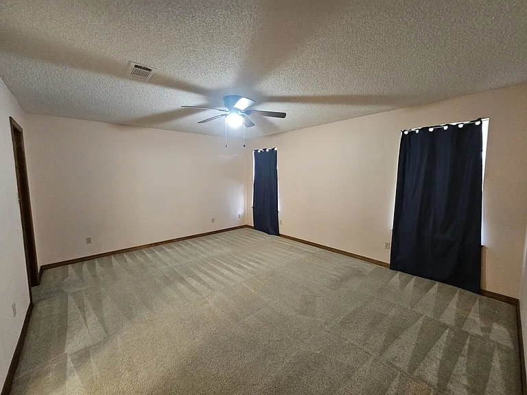 7854 Pleasant Oaks Ave — Photo 19