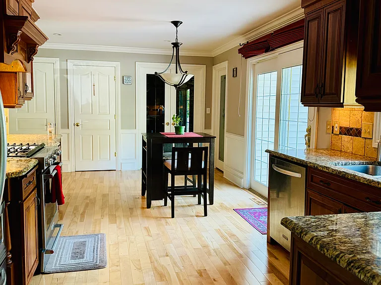 11748 W Waterford Ave — Photo 9