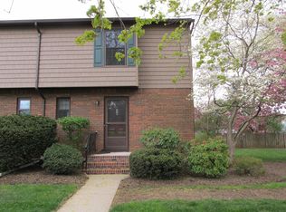 16 Pheasant Run, Edison, NJ 08820