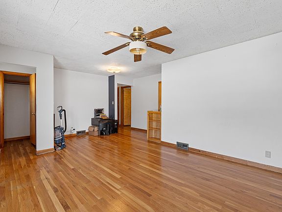 4th image of 611 Saint Patrick St