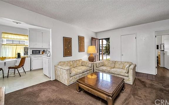 4th image of 4107 W 185th St