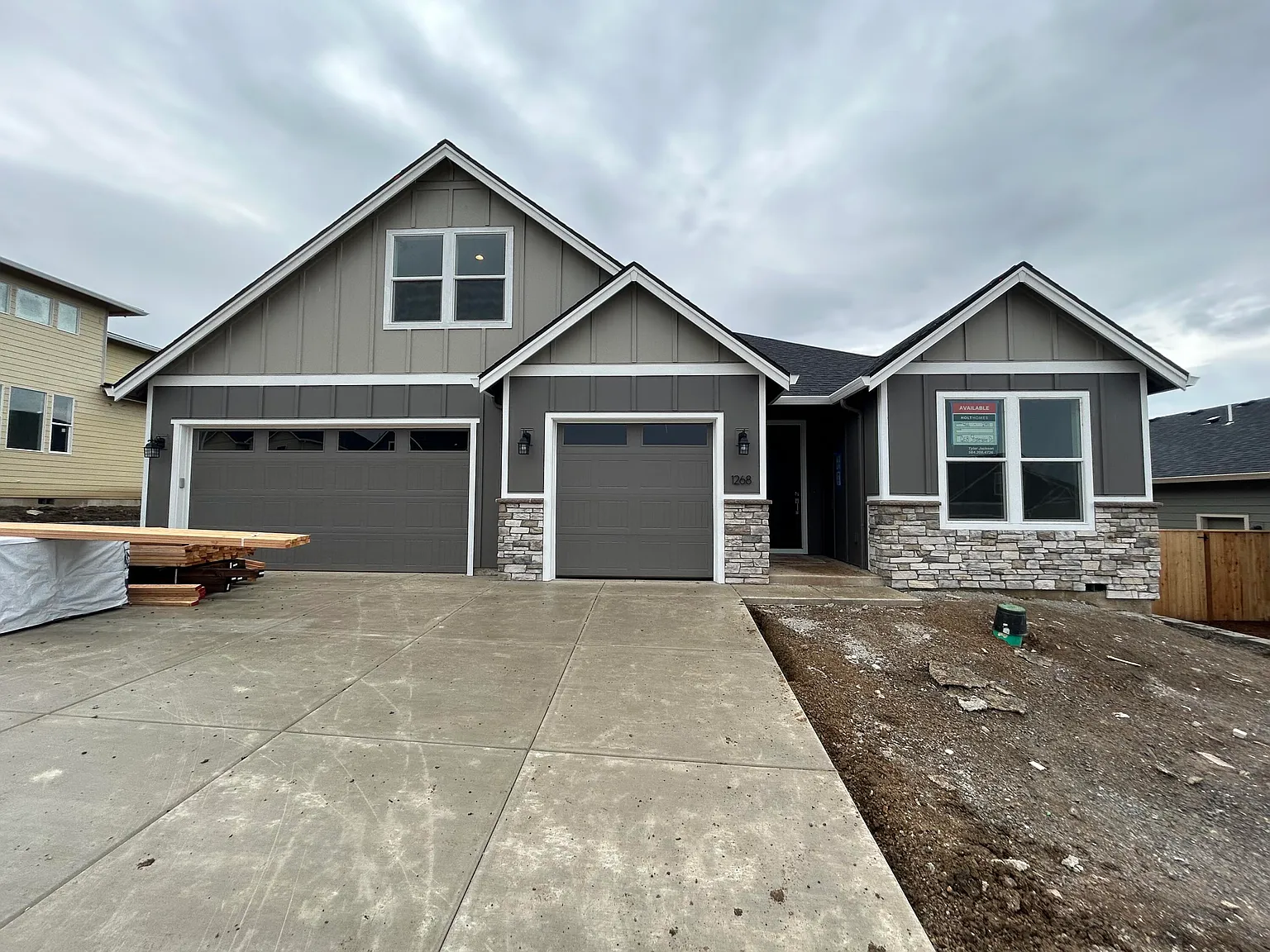 1268 Stonegate Dr #466 photo 1