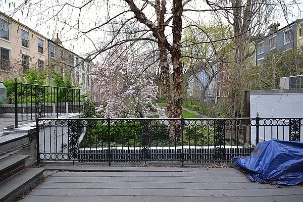 Rented by Bold New York | media 26