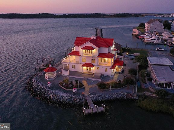 4th image of 52 S Shore Dr #89