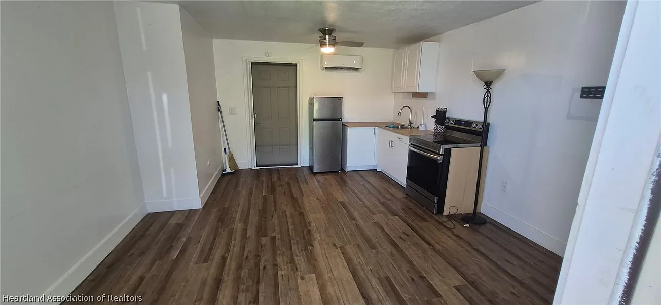 1 bed, 1.0 bath, 450 sqft, $1,100 — Photo 3