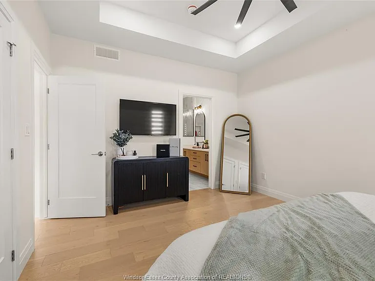 2578 Barkley Ave — Photo 11