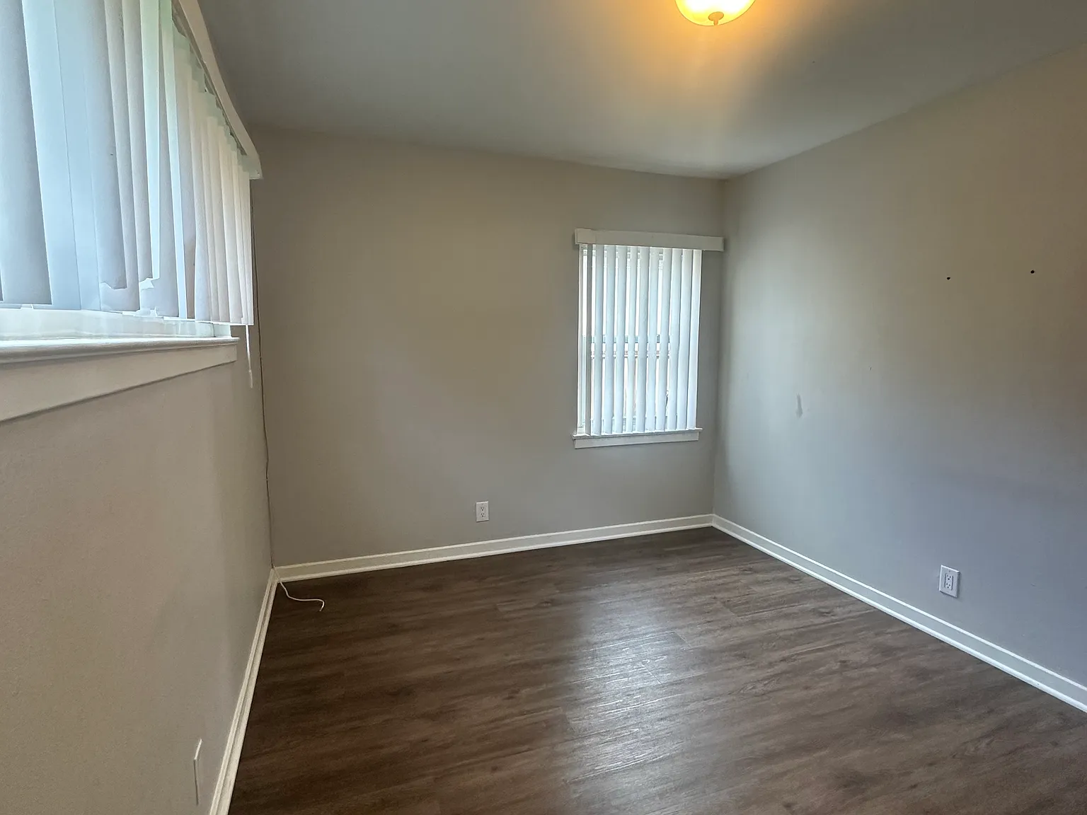 2 bed, 750 sqft, $2,925 — Photo 2