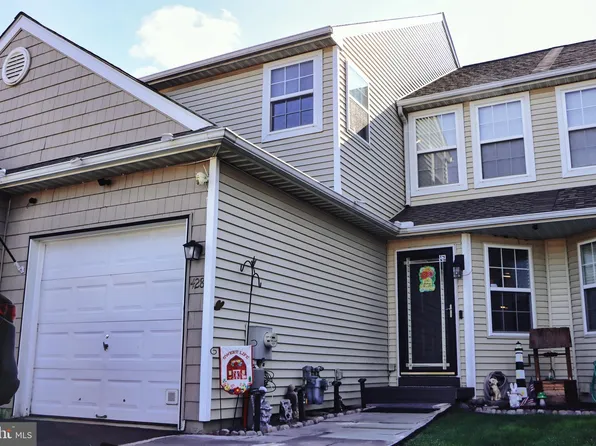 428 Gavin Dr, Coatesville, PA 19320
