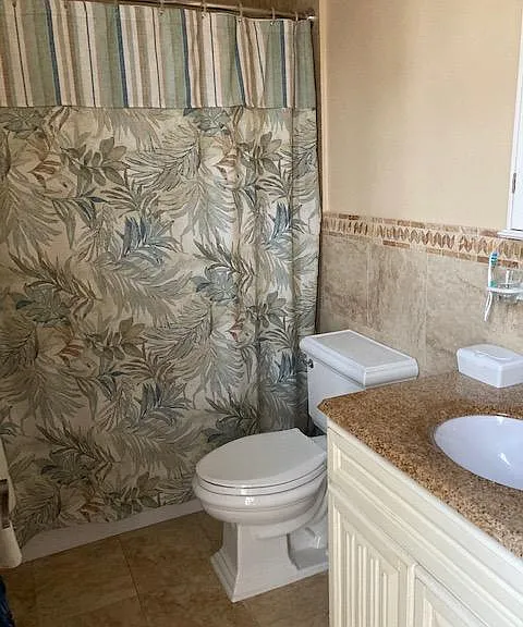 Bathroom, Kohler Applicances