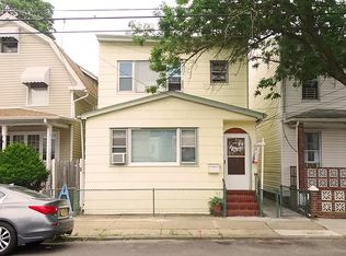 9731 80th St, Jamaica, NY 11416