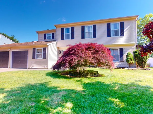 11 Snowdrift Lane, Howell, NJ 07731