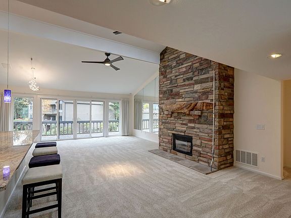 5th image of 17496 NE 40th Pl #H6