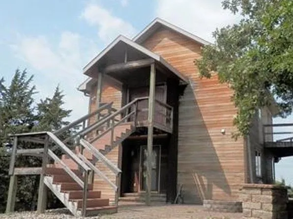 107 Hideaway Dr, Crofton, NE 68730