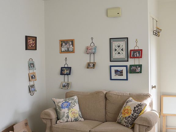5th image of 4022 Oak Villa Cir