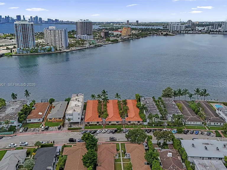2170 Bay Dr #3-22 — Photo 10