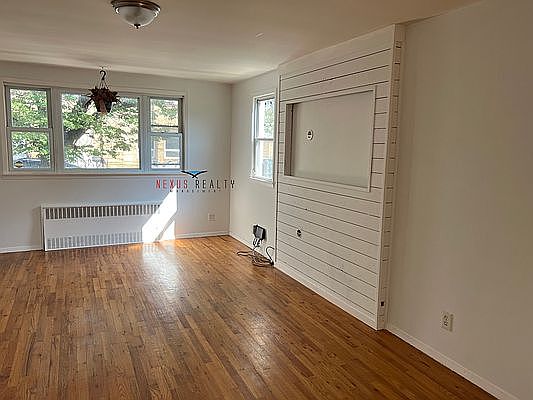 4th image of 14-52 119th St #4