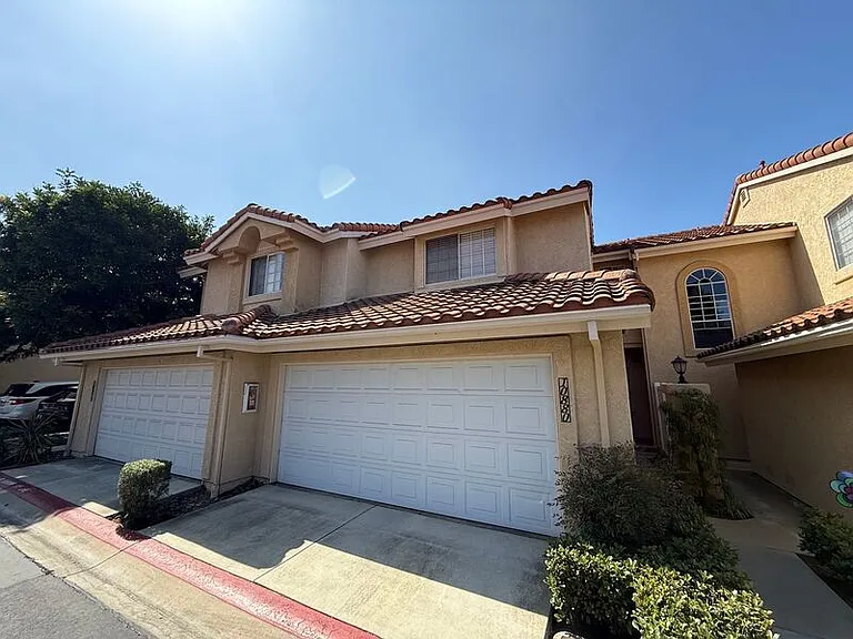 10880 Creekbridge Pl — Photo 1