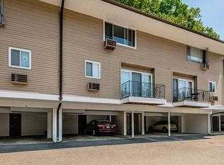 1660 Farmington Ave APT 8, Farmington, CT 06085