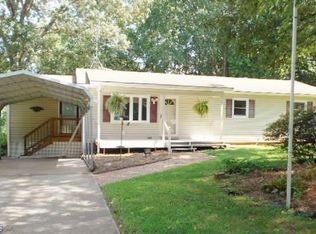 445 Uppergate Ln, Kernersville, NC 27284