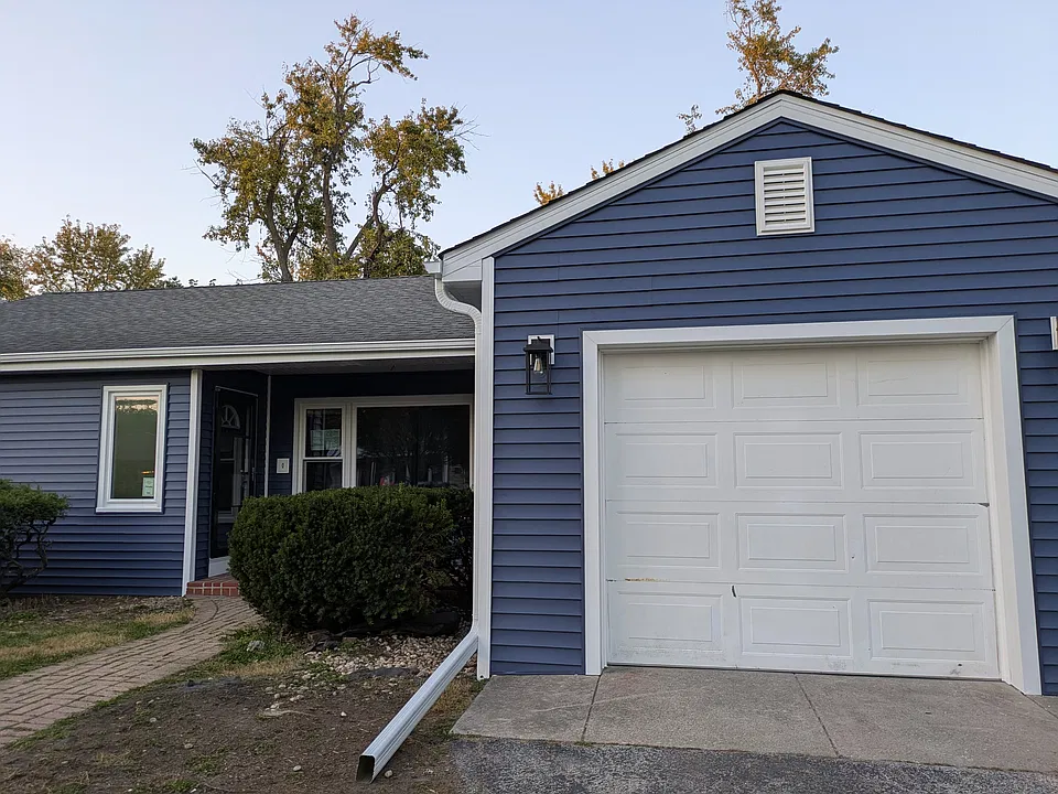 2117 Collett Ln