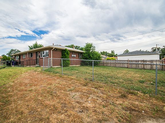 2nd image of 3265 Saint Paul St