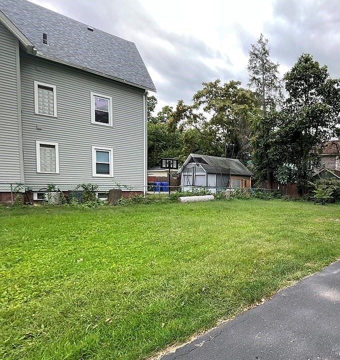 2nd image of 0 Marion St