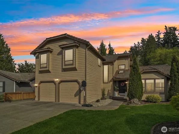 25114 Lake Wilderness Country Club Drive SE, Maple Valley, WA 98038