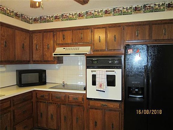 4th image of 7712 Beth Dr