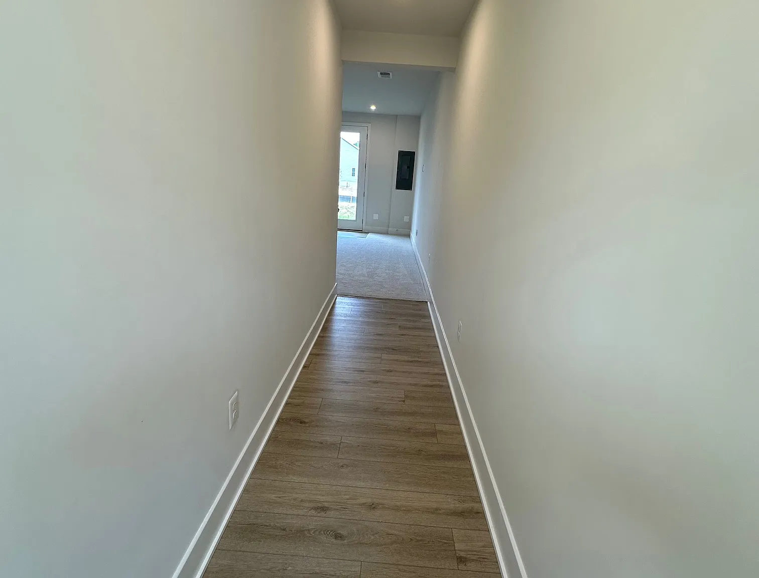 3 bed, 2388 sqft, $2,449 — Photo 3