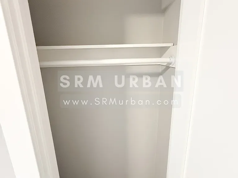 1622 Meade Ave — Photo 1