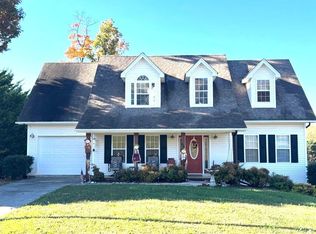 875 Hemlock Cir, Morristown, TN 37814