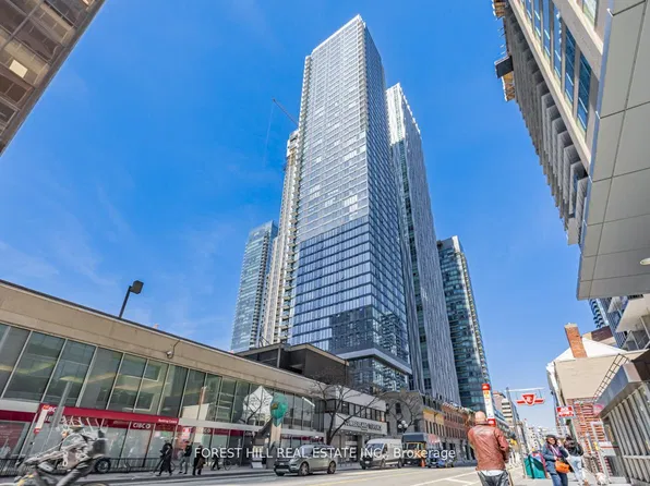 8 Cumberland St, Toronto, ON