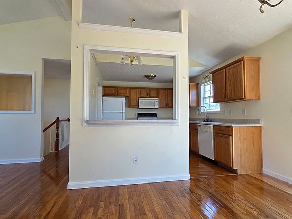 5th image of 140 Byerly Blvd