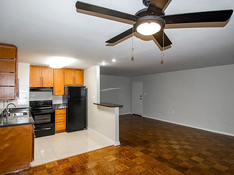 Heritage Park Apartments — Photo 80