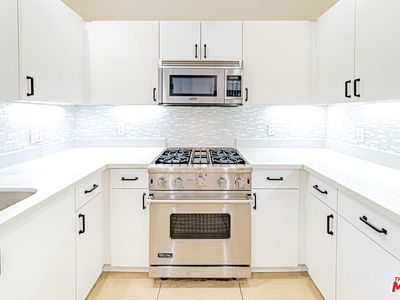 917 S New Hampshire Ave UNIT 303, Los Angeles, CA, 90006