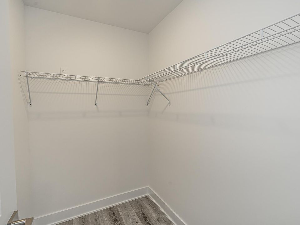 2nd image of 616 Union St #1