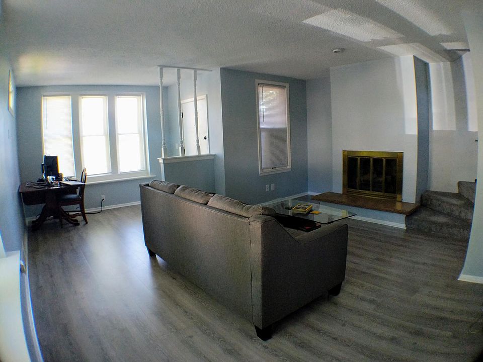 1st image of 733 Jefferson Ave #1