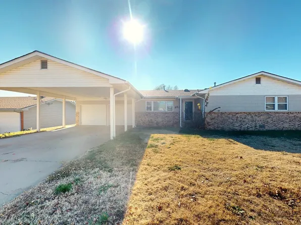 2323 Webster Ave, Woodward, OK 73801