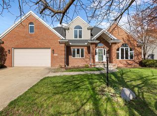 3205 Cherry Hills Dr, Champaign, IL