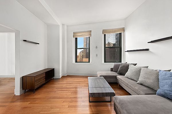 1st image of 120 Greenwich St APT 10A