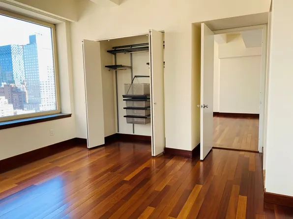 305 East 63rd Street image 7 of 13