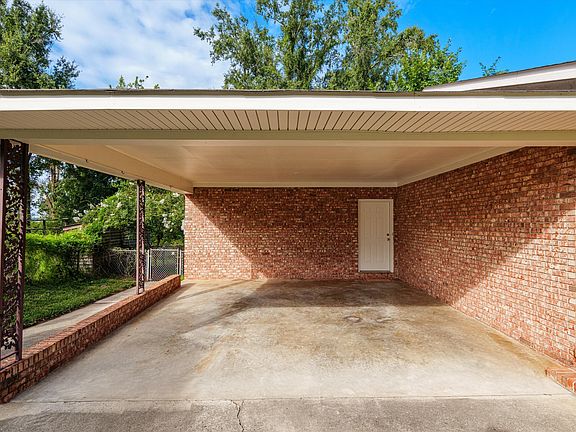 2nd image of 607 Stanton Dr
