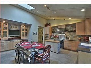 5th image of 22536 Echo Dr