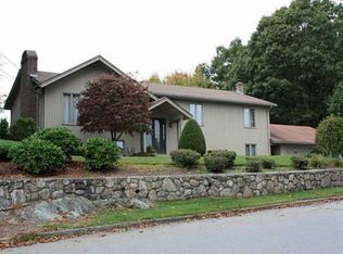 46 Countryside Dr, North Providence, RI 02904