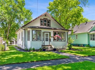 1129 2nd St N, Fargo, ND 58102