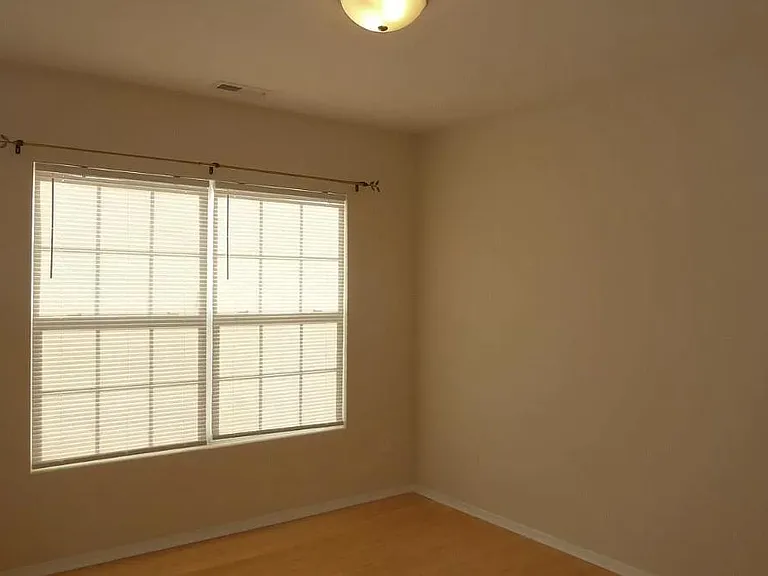 1737 Whirlaway Ct — Photo 10